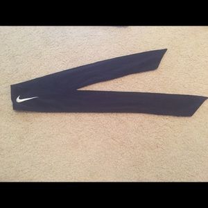 Nike Tie Headband